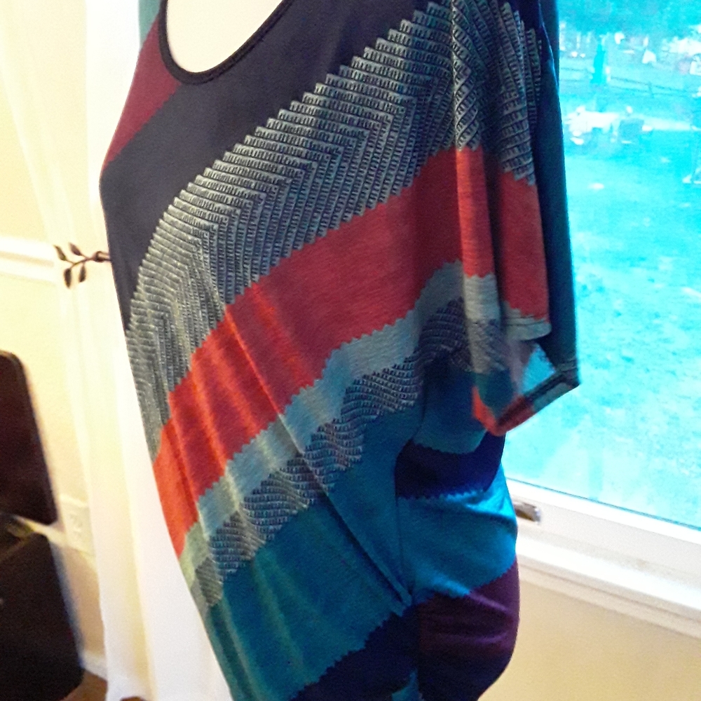 Tunic - Picture 3 of 4